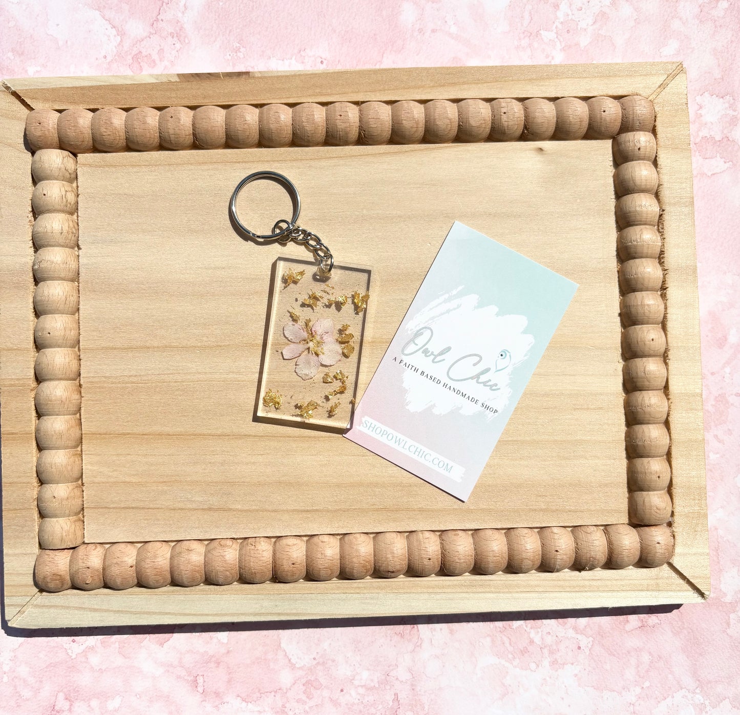 Handmade Resin Keychain with Dried Flowers & Gold Flakes | Unique Floral Gift