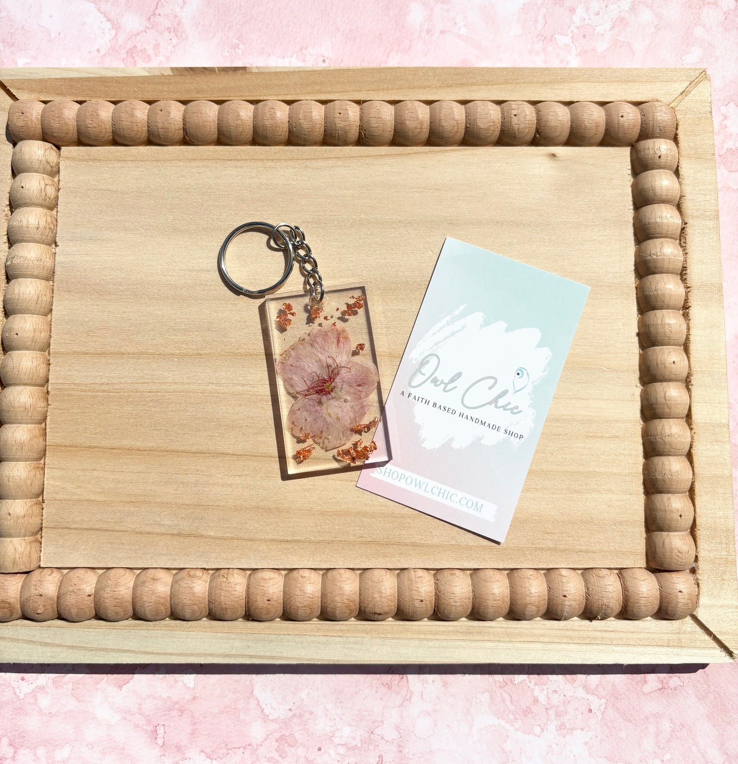 Handmade Resin Keychain with Dried Flowers & Gold Flakes | Unique Floral Gift