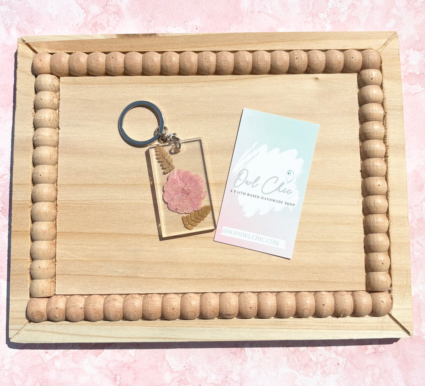Handmade Resin Keychain with Dried Flowers & Gold Flakes | Unique Floral Gift