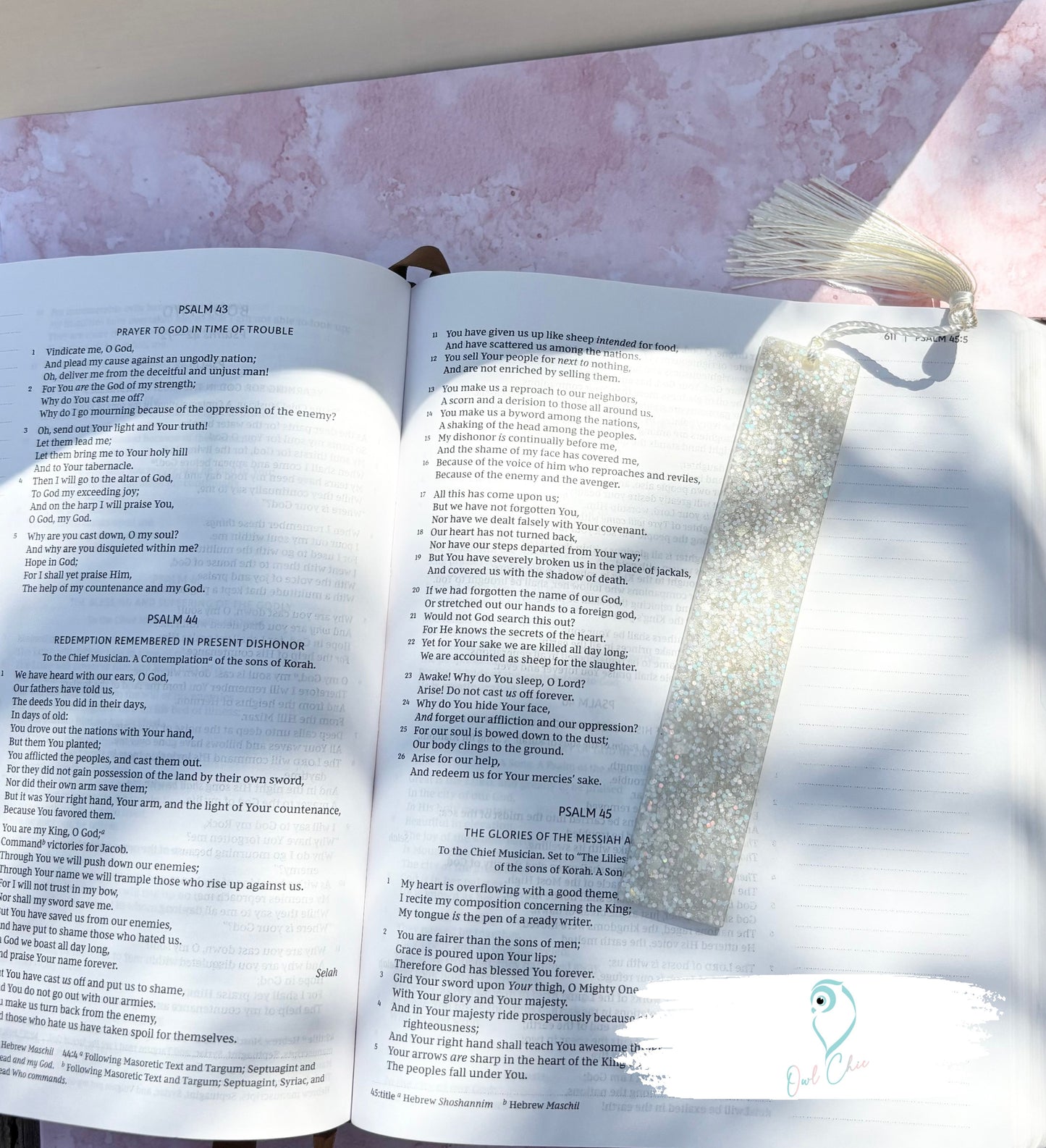 Handmade Resin Bookmark with Dried Flowers & Gold Flakes  |  Aesthetic Gift for Book Lovers