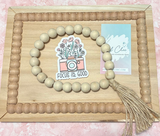 Focus on the Good Sticker | Waterproof Vinyl Camera Floral Decal