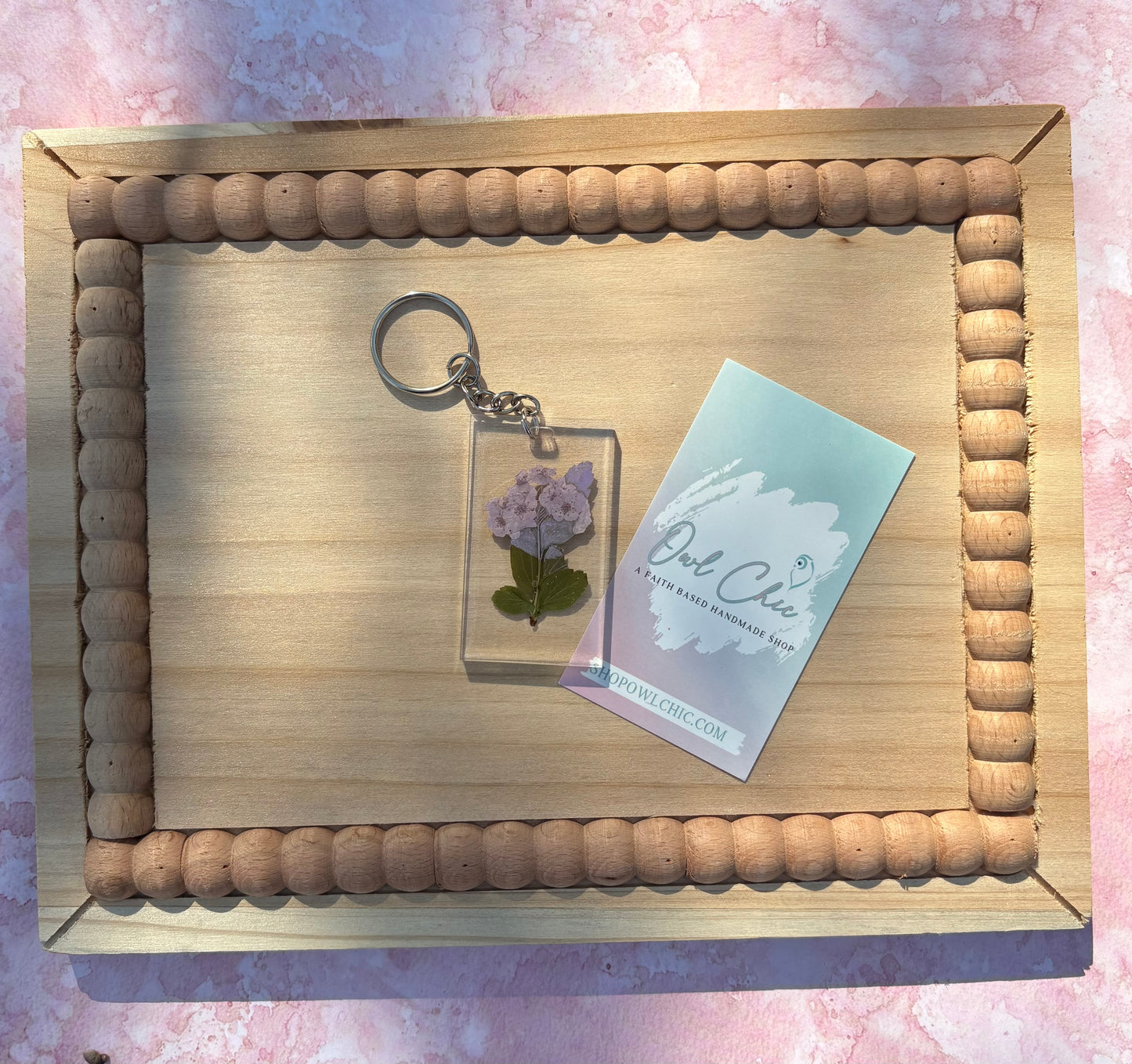 Handmade Resin Keychain with Dried Flowers & Gold Flakes | Unique Floral Gift
