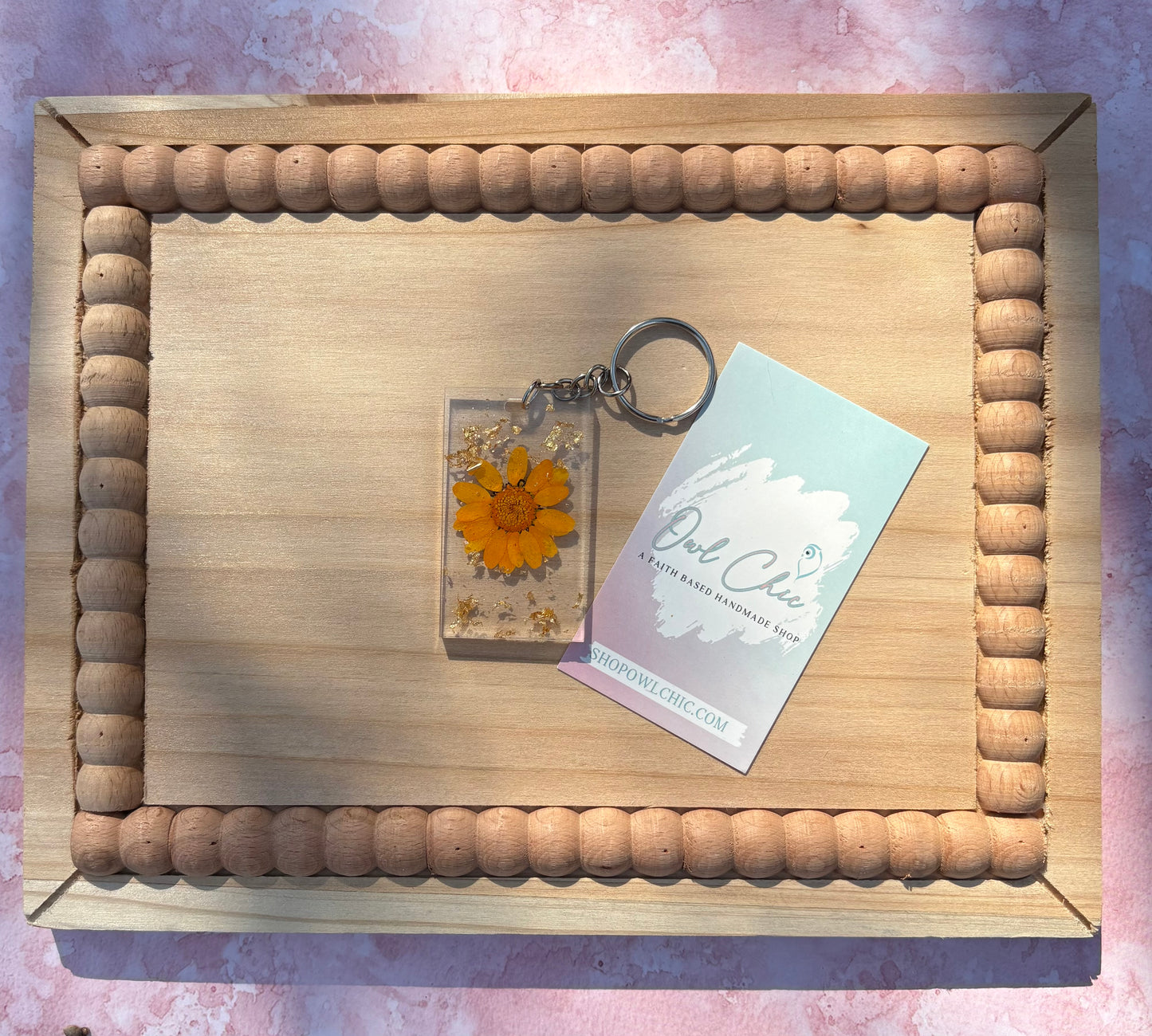 Handmade Resin Keychain with Dried Flowers & Gold Flakes | Unique Floral Gift